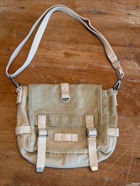 JOHN GALT Brandy Melville Canvas Messenger Bag Y2K Military Utility Cream
